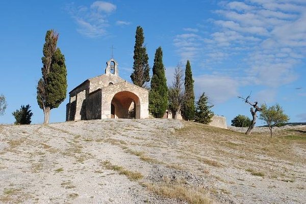Quelle agence immobilière choisir pour acheter un bien immobilier à Eygalières ?